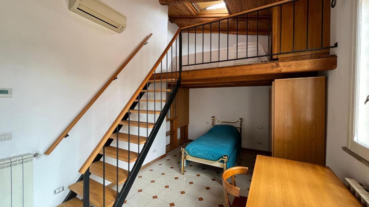 Attico Con Terrazza Santa Cecilia Apartment Рим Екстериор снимка