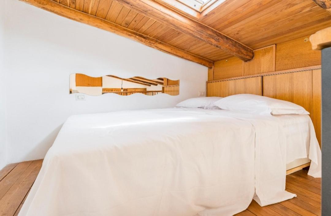 Attico Con Terrazza Santa Cecilia Apartment Рим Екстериор снимка