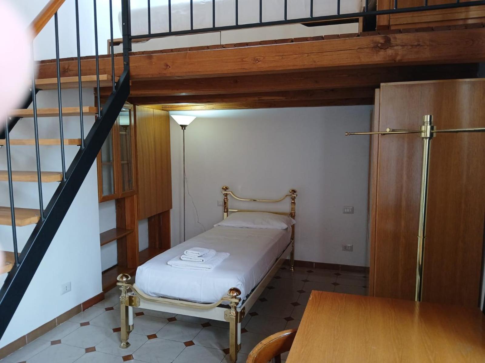 Attico Con Terrazza Santa Cecilia Apartment Рим Екстериор снимка
